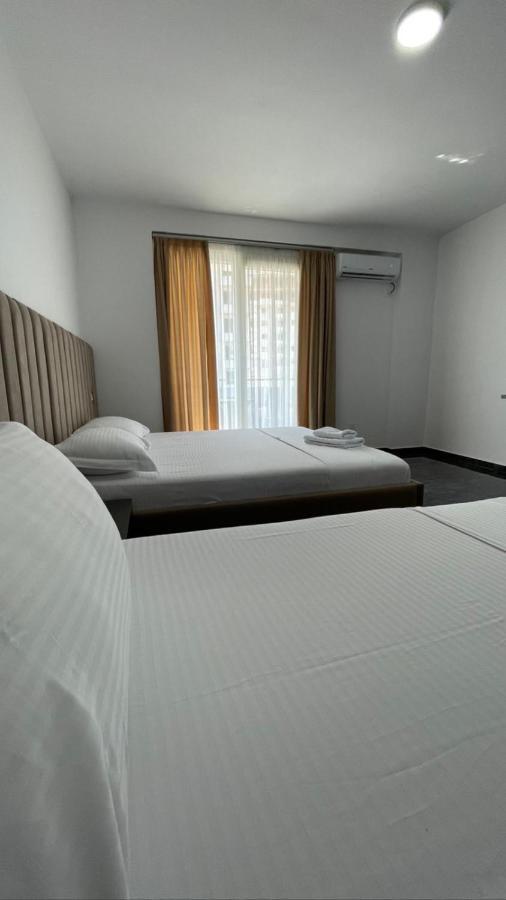 Leodori 3 Suites Shengjin Exterior photo